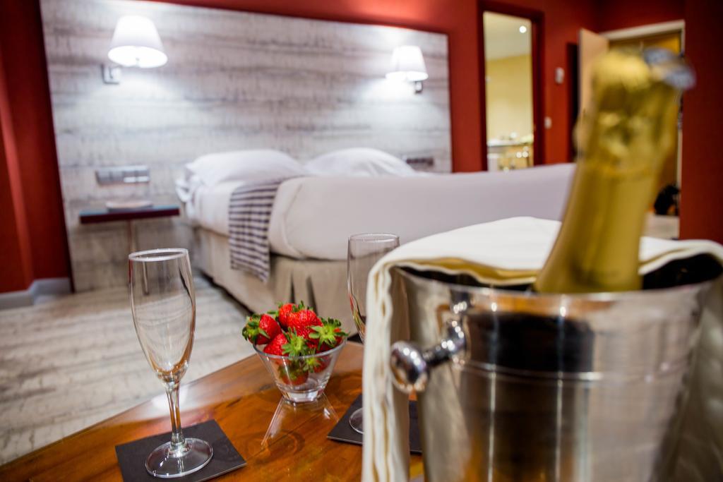 Hotel Arosa Мадрид Екстериор снимка