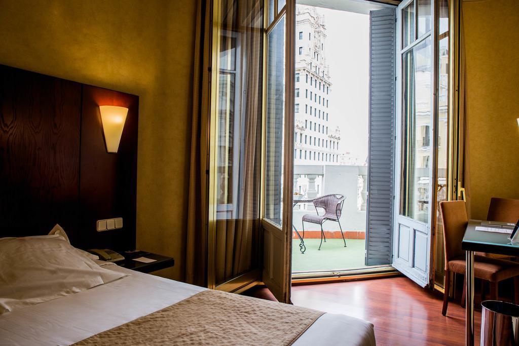 Hotel Arosa Мадрид Екстериор снимка