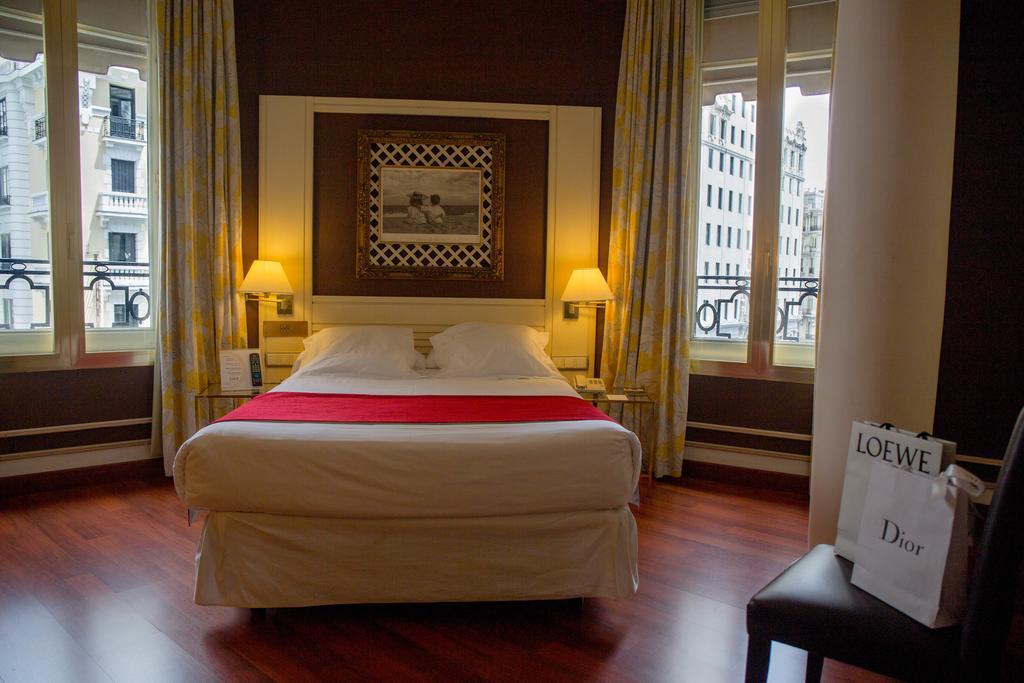 Hotel Arosa Мадрид Стая снимка
